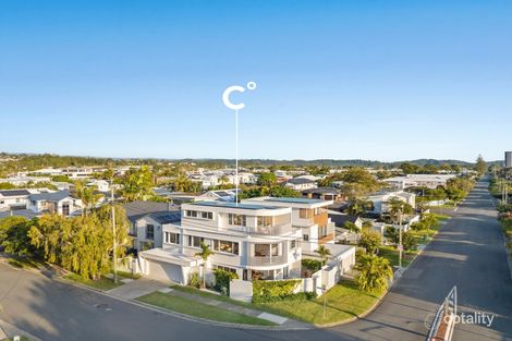 2 Cypress Tce, Palm Beach, QLD 4221
