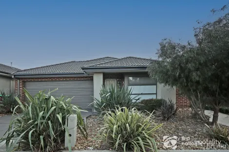 Property photo of 19 Tamarind Road Cranbourne North VIC 3977
