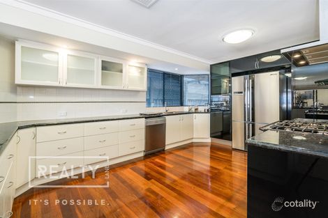 Property photo of 11 Felstead Crescent Hamersley WA 6022