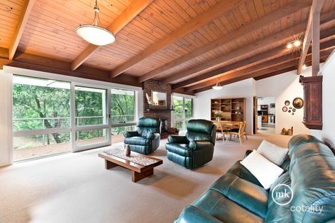 Property photo of 9 Lexham Square Eltham VIC 3095