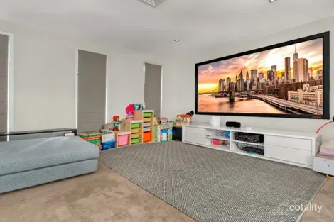 Property photo of 9 Castile Street Indooroopilly QLD 4068