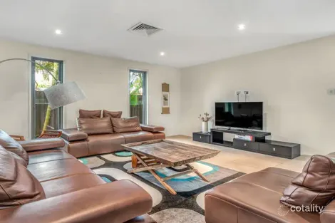 Property photo of 9 Castile Street Indooroopilly QLD 4068