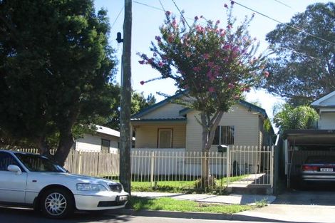 38 Bonds Rd, Roselands, NSW 2196