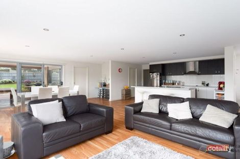 Property photo of 2 Back Beach Grove Wonthaggi VIC 3995
