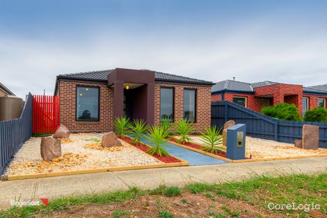 Property photo of 10 Violet Way Cranbourne VIC 3977