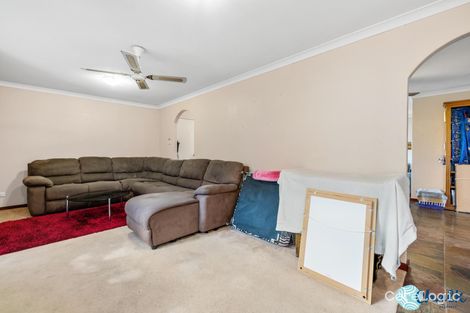 Property photo of 2 Sark Place Warnbro WA 6169