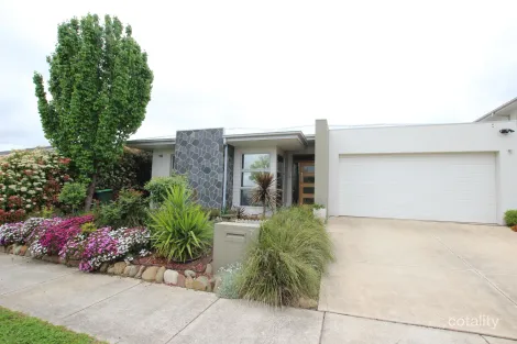 Property photo of 7 Benalla Street Crace ACT 2911