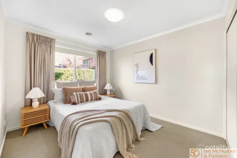 Property photo of 29 Magnolia Close Jerrabomberra NSW 2619