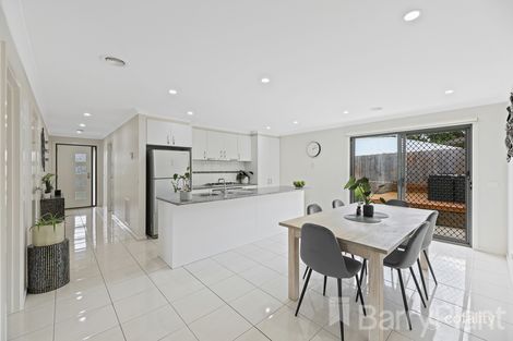 Property photo of 7 Bateson Court Drouin VIC 3818