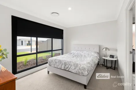 Property photo of 26 Jargoon Approach Dalyellup WA 6230