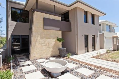 6 Hooley St, Swanbourne, WA 6010