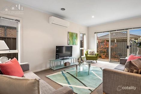Property photo of 33 Mallacoota Way Craigieburn VIC 3064