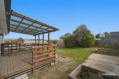 Property photo of 64 Markham Street Armidale NSW 2350