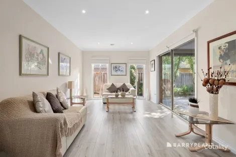 Property photo of 22 Jorgensen Avenue Doreen VIC 3754