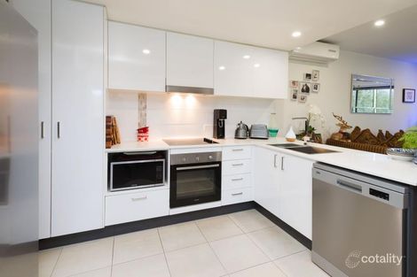 Property photo of 301/35 Halcyon Way Hope Island QLD 4212