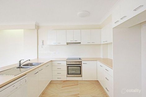 Property photo of 15/2 Federation Avenue Broadbeach QLD 4218