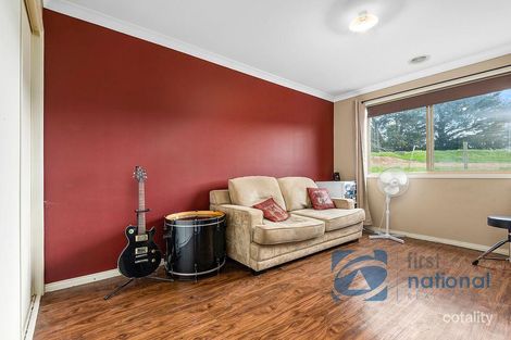 Property photo of 15 Echidna Court Kilmore VIC 3764