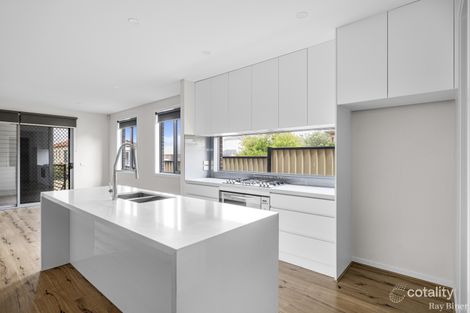 Property photo of 17A Kinloch Grove Greenvale VIC 3059