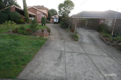 8 Marloo Ct, Croydon Hills, VIC 3136