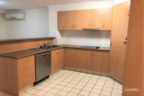 Property photo of 5/27-29 Walton Street Southport QLD 4215