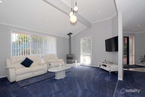 Property photo of 12 Royston Court Carrum Downs VIC 3201