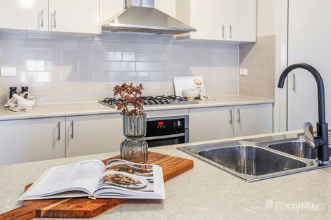 6 Kirribilli Cres, Wallan, VIC 3756