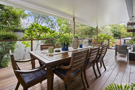 Property photo of 1/1 Greenleaf Close Burleigh Waters QLD 4220