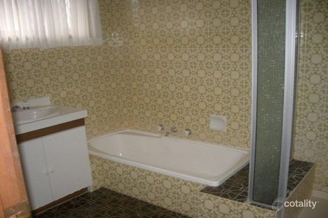 Property photo of 31 Eastlake Drive Lake Albert NSW 2650