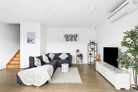 Property photo of 22 Duranta Drive Gowanbrae VIC 3043