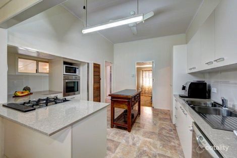 Property photo of 9 Lovers Walk Thabeban QLD 4670