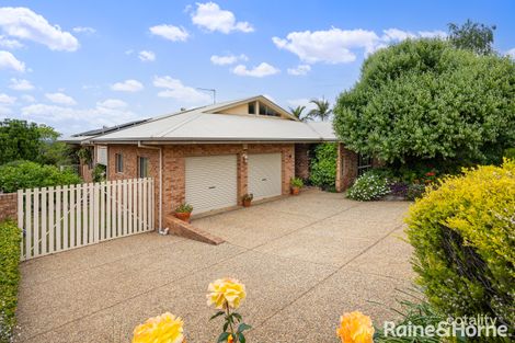 Property photo of 37 Amaroo Street Kooringal NSW 2650