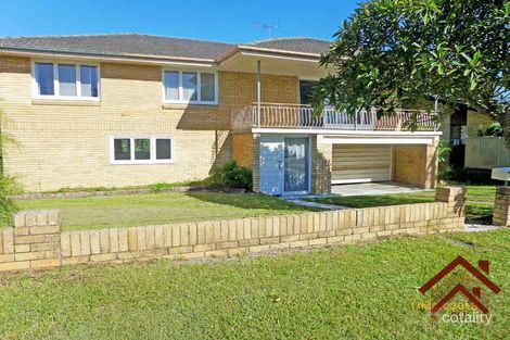 4 Finch St, Stafford Heights, QLD 4053