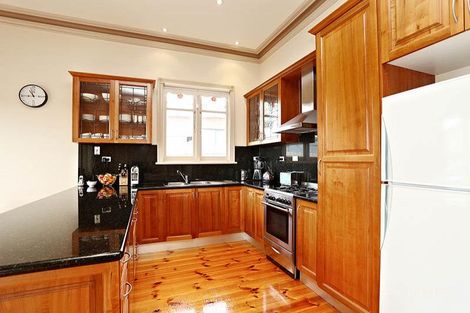 Property photo of 72 Pascoe Vale Road Moonee Ponds VIC 3039