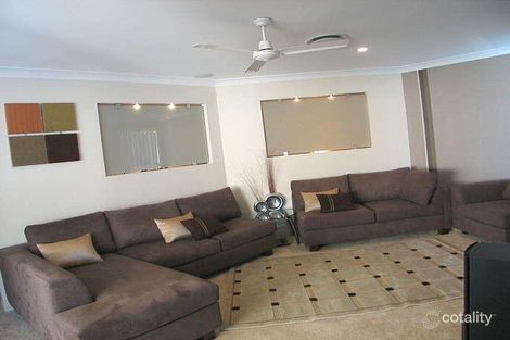 Property photo of 41 Nottinghill Gate Drive Arundel QLD 4214