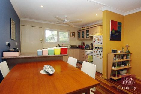 Property photo of 2/8 Ames Street Coorparoo QLD 4151