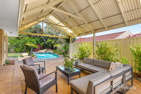 Property photo of 9 Atkinson Gardens Leeming WA 6149