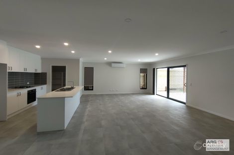 Property photo of 12 Norwich Crescent Pallara QLD 4110
