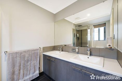 Property photo of 17 Hemiandra Street Byford WA 6122