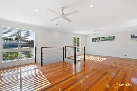 Property photo of 10 Riversleigh Road Beachmere QLD 4510