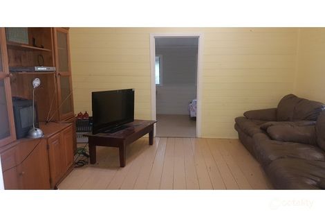 Property photo of 17 Hall Street Mount Morgan QLD 4714