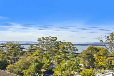Property photo of 12 Jeannie Crescent Berkeley Vale NSW 2261