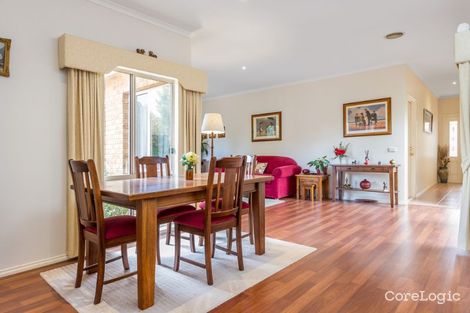 Property photo of 11 Winter Way Glen Waverley VIC 3150