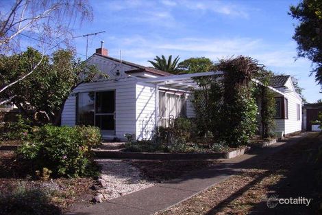 8 Hilltop St, Herne Hill, VIC 3218