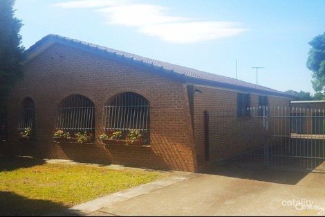 Property photo of 827 The Horsley Drive Smithfield NSW 2164