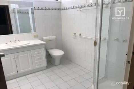 Property photo of 92 Balaclava Road Shepparton VIC 3630