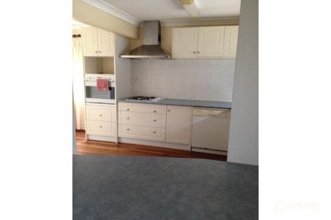 Property photo of 5 Agrippa Street Rosemeadow NSW 2560