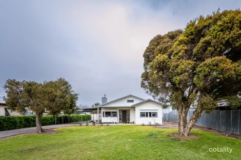 4 Barclay Ave, Naracoorte, SA 5271