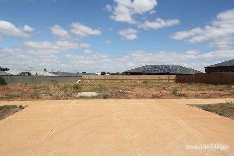 Property photo of 84 Oleary Way Maddingley VIC 3340