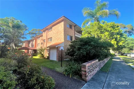 7/22 Hampton Court Rd, Carlton, NSW 2218