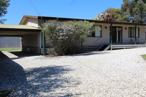 Property photo of 2 Tuohy Court Eildon VIC 3713